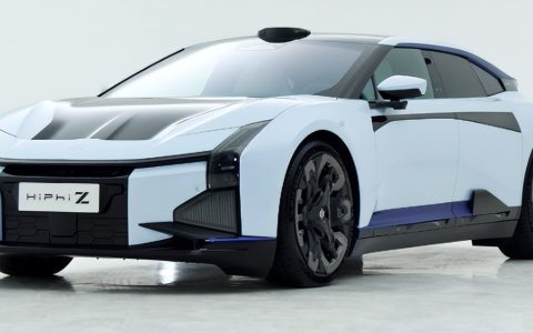 第二款车60万起，贵得离谱的高合是下一个保时捷还是前途？（高合汽车百度百科）