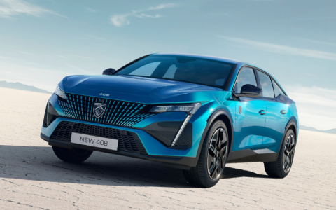 标致推出新车，长近4米7，换装全新狮子车标，内饰科技，将会国产（标致狮子公母图片）