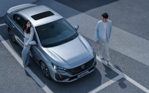 合资三厢家轿新卷王 10.57万起 东风标致新408正式上市（东风标致新408哪一年上市）