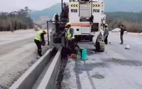 滑模施工@混凝土滑模机施工（混凝土滑模施工动画）