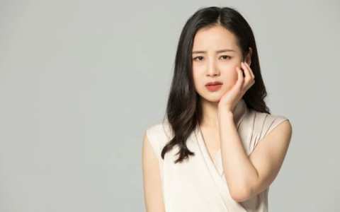 牙疼怎么办立刻止痛有什么办法呢？教你一分钟快速止疼的方法-牙疼如何能快速止疼