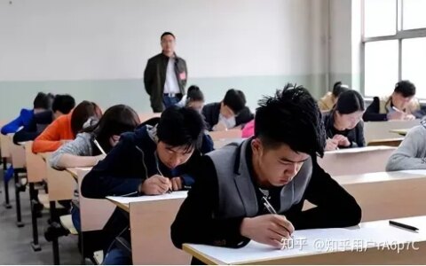 学生要高考老师漏报名，曾要求签自愿放弃声明（高考后告老师补课）