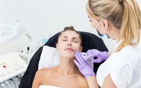 筋膜提升术有什么风险：面部筋膜提升术的危害太严重了~害怕~-面部筋膜提升32天还凹凸不平