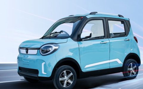 2款四轮老年代步车来了，起步有劲，最大续航220公里！还配空调（四轮老年代步车哪种续航最长）