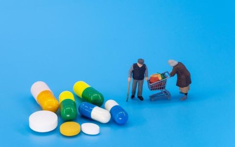 甘油三酯升高，可以使用哪些药物，用药时要注意什么？-甘油三酯升高用什么降脂药