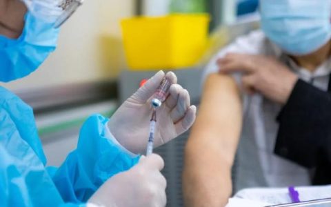 第二波疫情高峰六月来临，“二阳”不可避免？（二阳会传染吗）