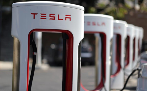 狂降16万！特斯拉掀起新能源车降价大潮-特斯拉再降价最新消息