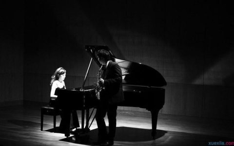 初学钢琴如何练习指法，每天练习哦大家就会了，试一试（初学钢琴怎么练指法视频教学）