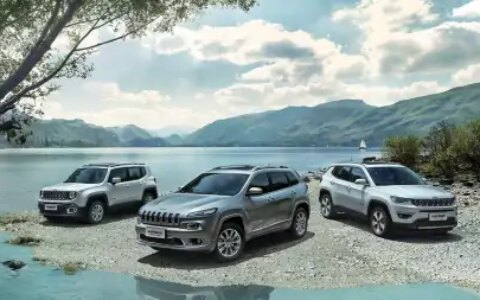 国产Jeep停产，进口大切诺基价格跳水20万，34万元起可以抄底吗？（2021款进口大切诺基试驾视频）