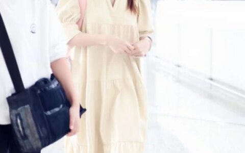 张雨绮终于换风格！“孕妇裙”看似臃肿，实则慵懒又舒适，真洋气（张雨绮孕期照片高清图）