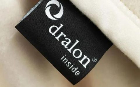 最近很火的「德绒」到底是什么面料？（德绒是一种什么材料）