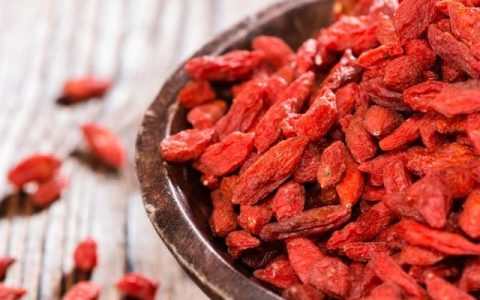 肝火旺 想降火吃什么水果好呢？（肝火旺吃什么水果 推荐22种水果）