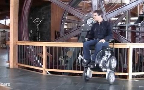 还记得那台超酷炫、能爬梯却无奈停产的轮椅iBot吗？丰田要让它重出江湖-navigate轮椅