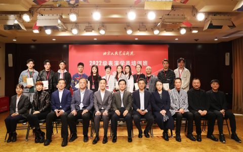 北京人艺表演学员培训班再开班，濮存昕开讲第一课-濮存昕是话剧演员吗