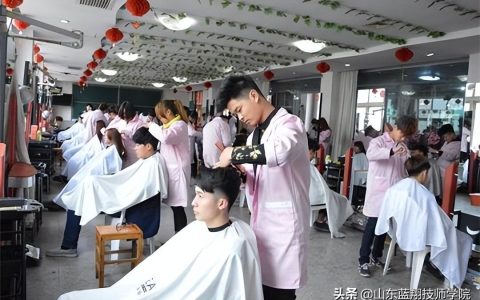 学美容美发化妆为什么要到蓝翔-为什么要学美容美发这个专业