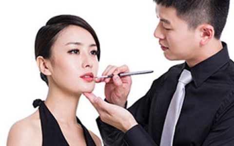 初学者怎样学习化妆，先知道什么是正确的化妆步骤吧-如何化妆初学