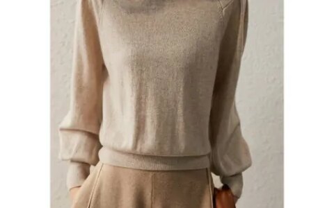 今秋流行一种穿搭，叫“德绒衫”+半身裙，聚会脱下外套也不尴尬-德绒秋衣透气性好吗