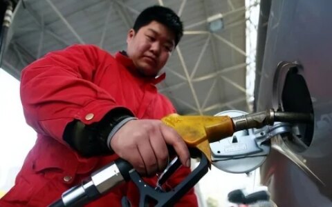 油价调整信息：今天3月2日，国内加油站调整后92、95号汽油售价-油价调整几号