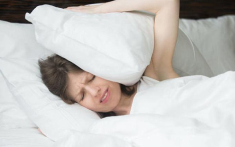 经常失眠不用慌，告诉你一个不吃药的方法！-长期失眠不吃药能自愈吗