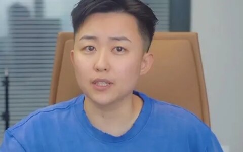 30岁未婚女模特买精生下混血三胞胎，做第二个叶海洋，两人底气相同（叶海洋5国混血）