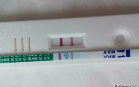 月经推迟半个月，现在来了褐色的血，是说明怀孕了吗？-月经推迟半个月褐色出血