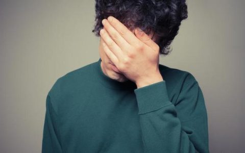 把女儿抗抑郁药换成维生素，抑郁症竟成了家庭不能说的秘密-抑郁药能换着吃吗