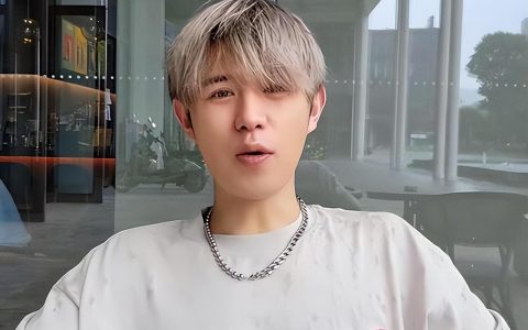 虎牙户外一哥童锦程紧急停播，被传“停播一个月”暂避风头？（虎牙童锦程多高）