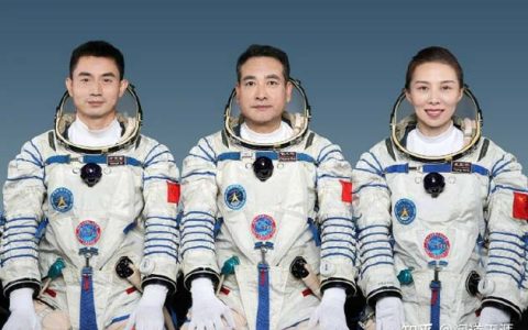 巴蜀好男儿四川籍航天员叶光富参与神舟十三号飞船发射成功的感想（航天员叶光富今年多大了）