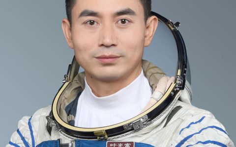 叶光富：80后男航天员首战太空（航天员叶光富成家了吗）