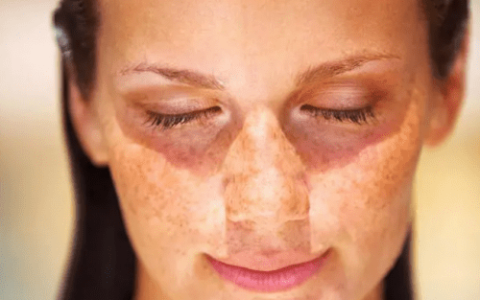 淡斑紧致抗皱的护肤品，国货第一款好用！（抗皱淡斑精华液排行榜）