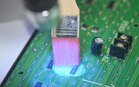 云恒制造：什么是PCB刷三防漆，为什么需要进行三防处理