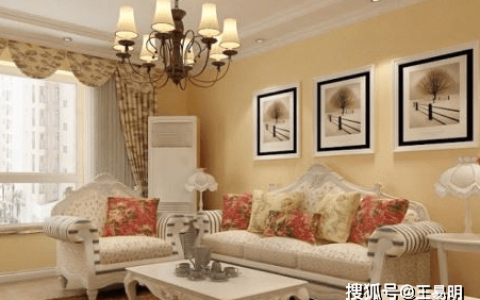 客厅装什么灯风水好？客厅灯有哪些风水禁忌？—潍坊王易明-客厅装什么灯最旺财