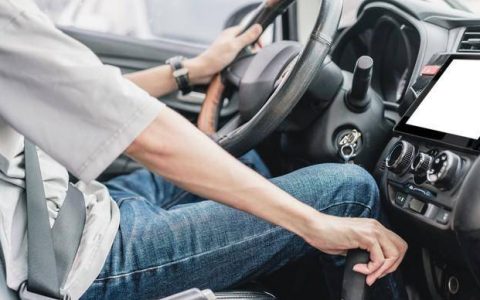 小排量手动挡汽车的驾驶技巧-小排量汽车买手动还是自动好