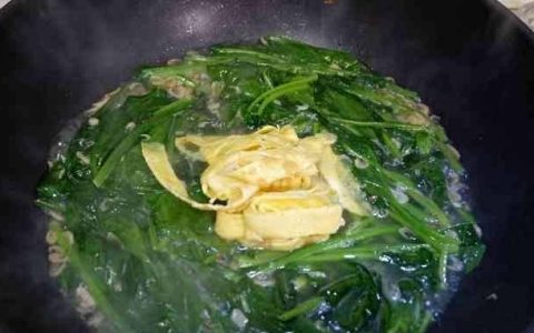 原创
孩子吃什么才能长高？要想长得高，5种食物就得经常吃