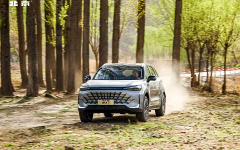 北京新款X7上市，换装高德地图-北京x7有没有出2021款