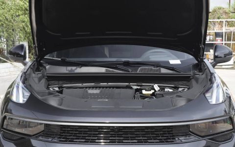 紧凑型SUV，搭载2.0T发动机，领克01动力很强吗？各方面如何？-2020款领克01