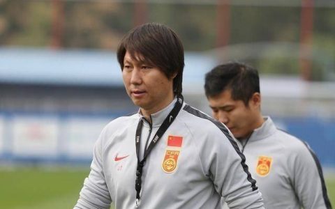 原创
尴尬！李霄鹏当初不敌李铁原因曝光，三闷棍让剧情反转！（李霄鹏厉害吗）