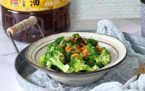 西兰花最原始的做法，简单易学，常吃增强记忆力-西兰花最方便的做法是什么