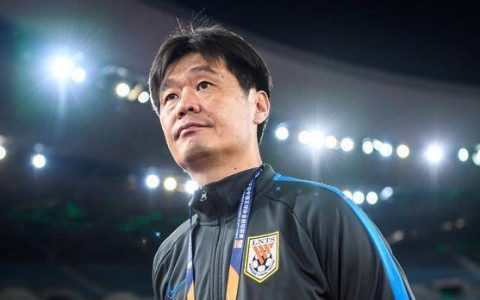 原创
李霄鹏下课！本土最佳主帅“主动”请辞，背后原因恐怕十分复杂（李霄鹏去哪了）