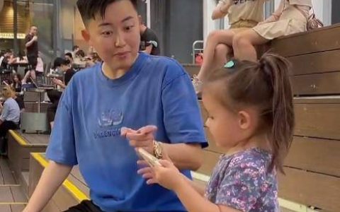 原创
叶海洋打算备孕三胎，被网友质疑太自私，本人举动尽显格局（叶海洋最近怎么样了）