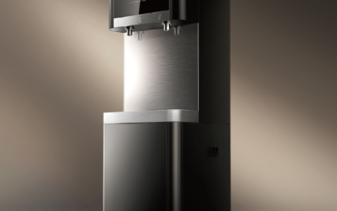 方太商用净水机正式发布，选择性过滤技术让亿万人畅饮健康好水-方太净水机滤芯红了表示什么