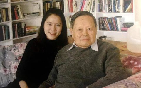 相差54岁的爱情，翁帆：为了杨先生身体，我16年来都是早睡（翁帆和原配）