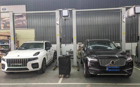 领克09成功安装沃尔沃原厂铝合金发动机护板-领克03发动机护板有必要装吗视频