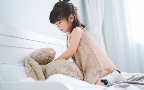 新生儿取名2023年好名字大全~网上取名大师哪个比较靠谱-2020年新生儿取名字