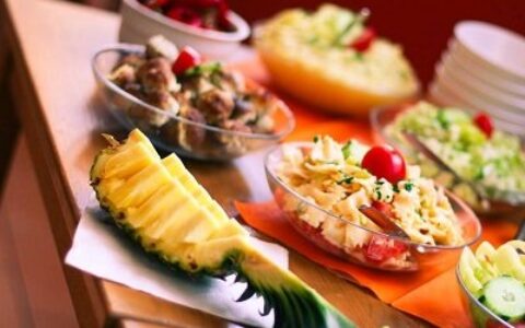 高血压吃什么好？这些蔬菜降压必不可少！给高血压一个“教训”（高血压吃什么蔬菜容易降下去）