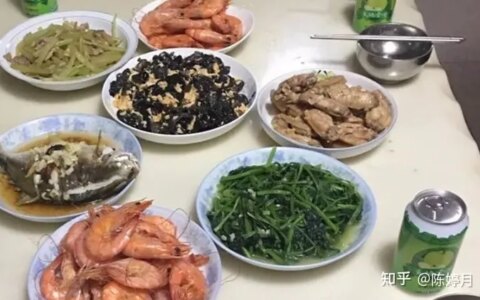 一位妈妈发布的高考前后饭菜对比图，网友：太真实！-高考前后伙食对比图