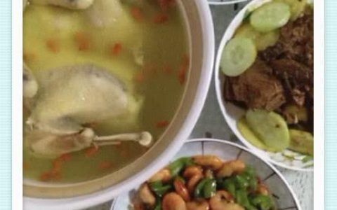 同样是饭菜, 高考前VS高考后, 网友: 分数下来连粥都没得喝!-吃一样的饭