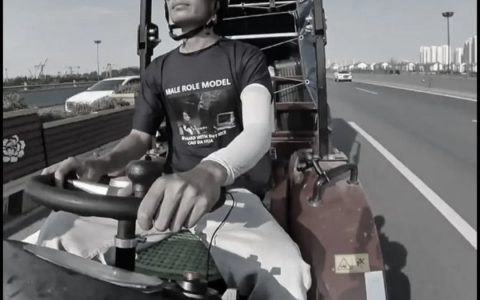 38岁网红被曝去世，妻子发声：他因不堪网暴自杀-38岁网红娶74