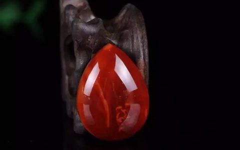 南红丨火焰纹的南红图片-南红火焰纹怎么形成的