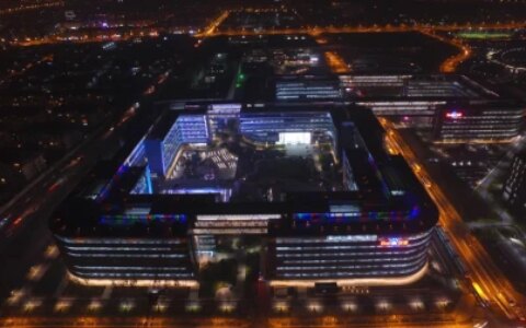 快逃！互联网大厂“提桶人”入职仨月就算老人，被PUA到“抑郁都是我的错”-什么叫提桶